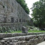 CONCORSO “MEGAL(M)ITI & MEGAL(M)ITICHE” – CAT 2  “FOTOGRAFA IL MISTERO” -Foto delle Mura Megalitiche dell’Acropoli di Alatri scattate da Florin Malatesta di Frosinone.