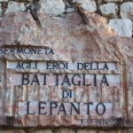 Le “spade” del “Provveditor Venetiano” Antonio Canale, ciò che resta di un magnifico scudo…e altri trofei della Vittoria del 7 ottobre 1571 a Lepanto; di R. Volterri e G. Pavat.
